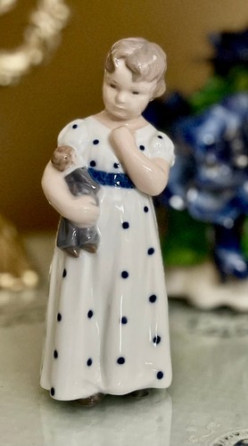 Vtg royal copenhagen girl - royal,