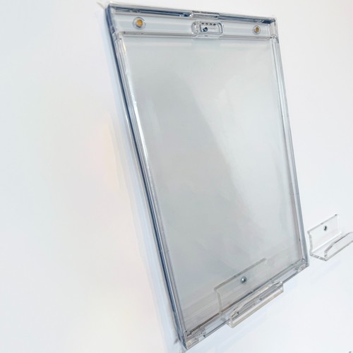 Premium magnetic comic holder - premium,