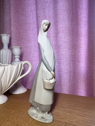 Spanish porcelain figurine - spanish,
