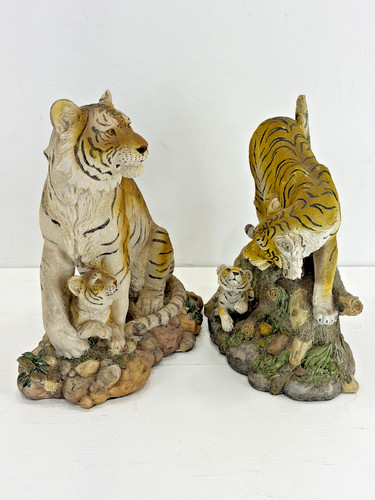 Mother tiger with cubs - mother,