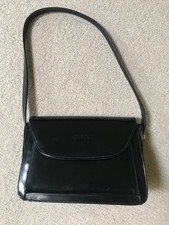 Gucci black calfskin shoulder bag with adjustable strap 