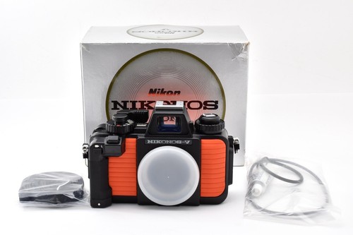 Near mint nikon nikonos v - [near,