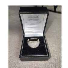  9ct Yellow Gold Diamond Pavé