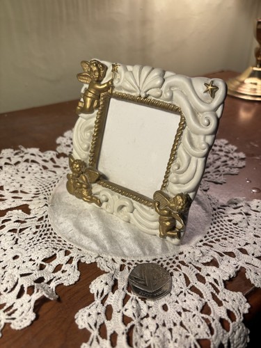 White gold ornate - white,