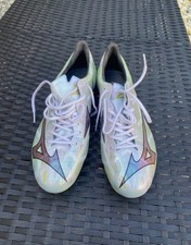 New mizuno alpha football - new,