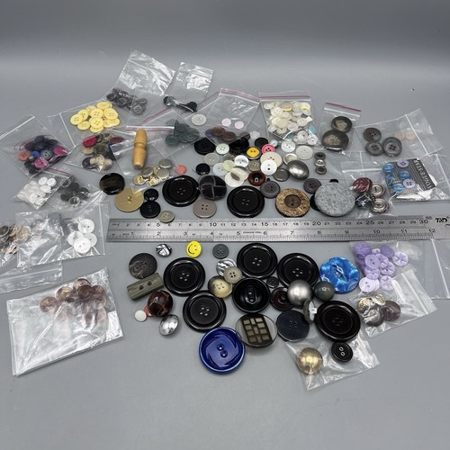 Mixed button collection 270g - collection,