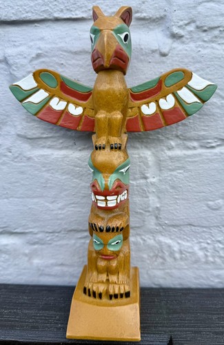 Vintage totem pole - totem, figurine