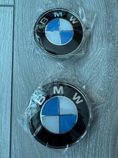 2 X BONNET BADGE EMBLEM 82MM