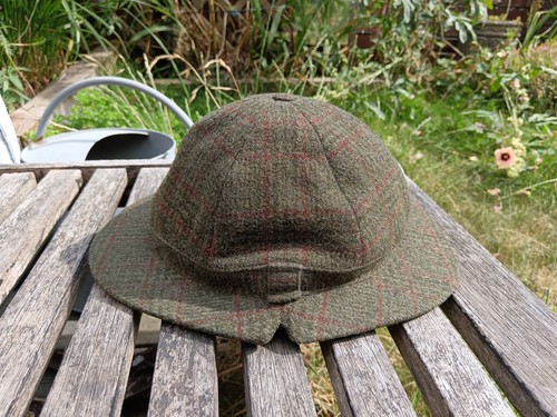 Barbour deerstalker size 4 - deerstalker, 7