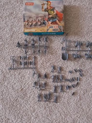 Airfix romans soldiers - romans,