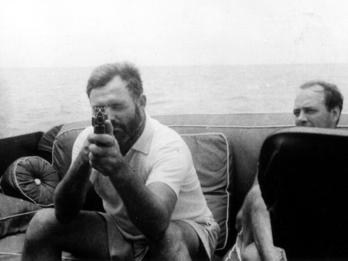 V4095 ernest hemingway - hemingway, writer