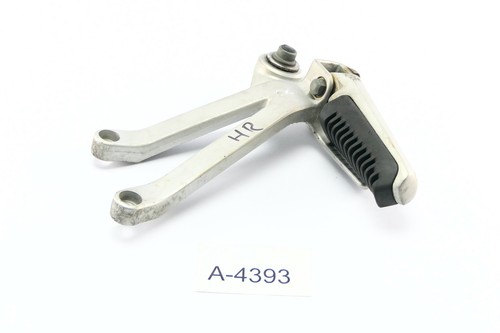 Suzuki 800 vs51b footrest - suzuki,