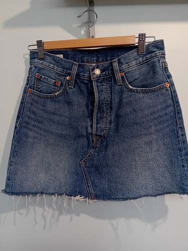Levi women denim skirt w26 - denim,