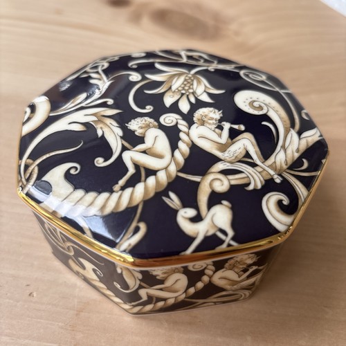 Wedgwood cornucopia octagonal - wedgwood,
