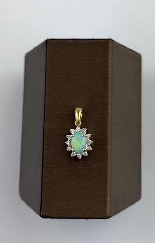 Opal and diamond 9ct - 9ct, gold