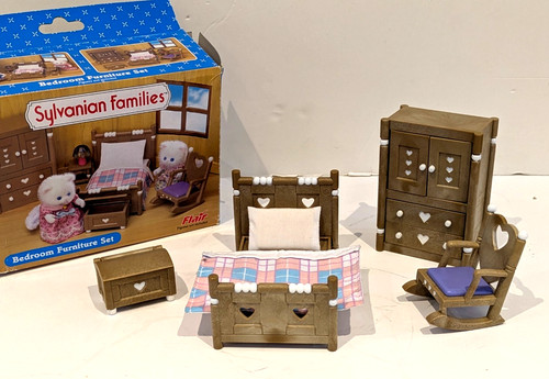 Sylvanian families master - families,
