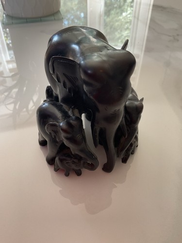Vintage elephants circle - elephants,