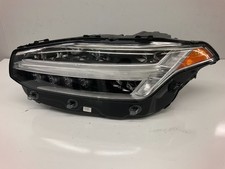 U23516 1618 Volvo XC90 Left