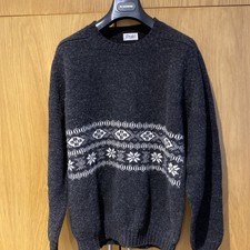 Drake’s London Shetland Wool