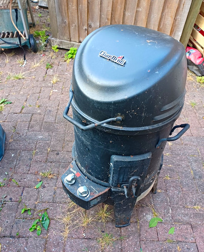 Char broil gas vertical smoker - gas,