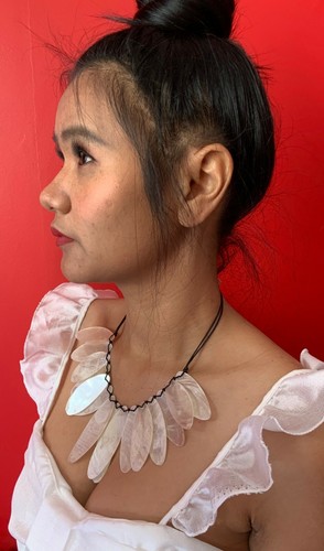One button necklace - button,