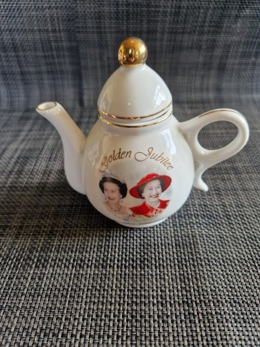 Vintage queen elizabeth - vintage, ii