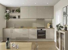Howdens  Discontinued  Greenwich Gloss Pebble  Kitchen Range