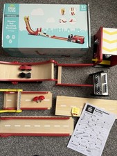 Little Town Aldi Wooden Red