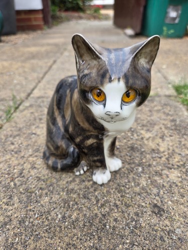 Small mike hinton - ceramic, cat