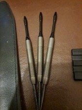 B&W? Bob Anderson 21g Darts