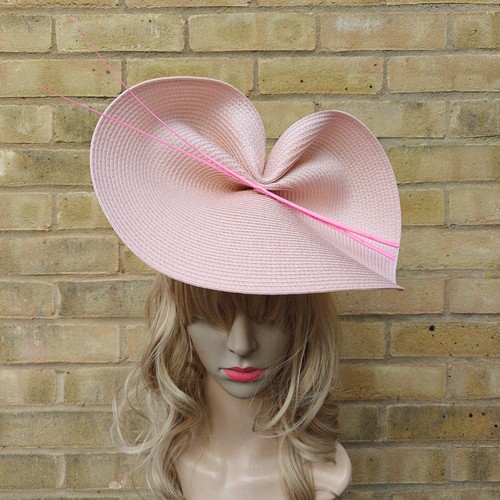 Nude pink fascinator ostrich - nude,