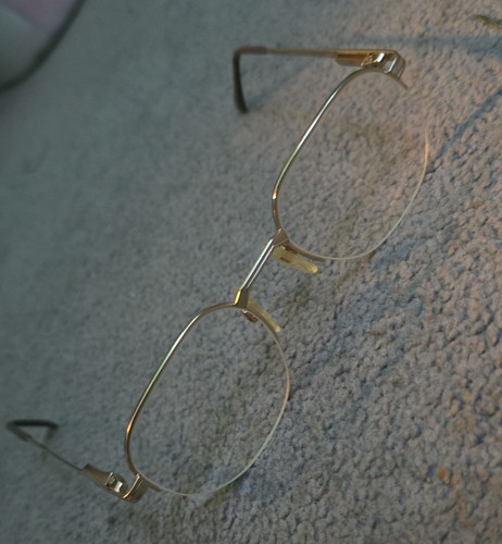 Specsavers gold metal round - metal,