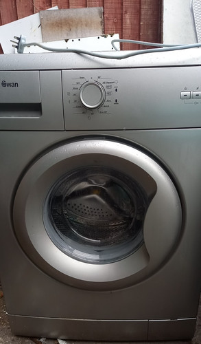 Swan sw2012s washing machine - washing,