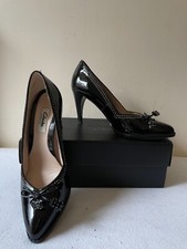 CLARKS BLACK PATENT BOW &