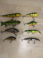 8 X Quality Pike Lures, Jerkbaits - Salmo, Creek Chub Pikie