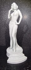 Marilyn Monroe statuette