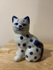 Vintage Porcelain Blue & White Spotted Cat Figurine 12 Cm Tall
