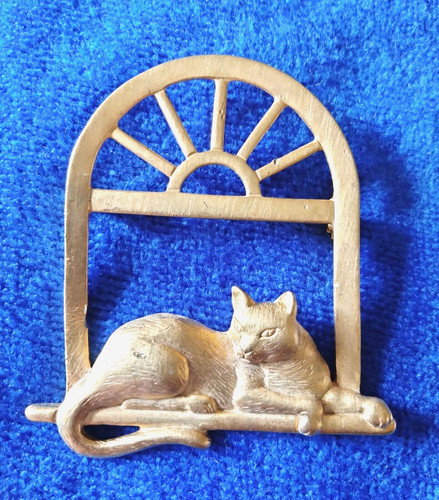 Vintage jonette cat on - jj,