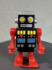 Classic 3.75" Wind-up WALKING