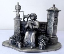 Flower Seller 6014 Tudor Mint Pewter Figure Scene With Cat Pump And Pillar Box