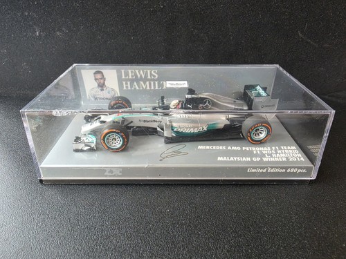 Mercedes amg petronas - petronas, lewis