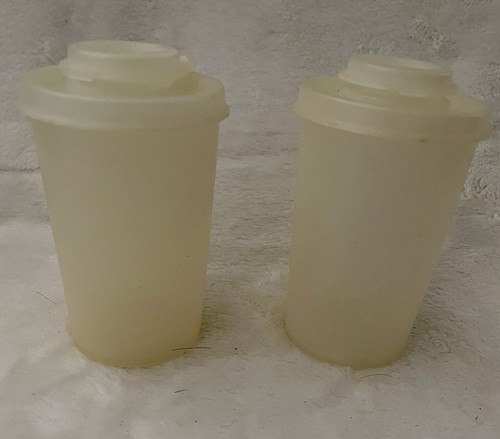 Vtg tupperware set salt - vtg,
