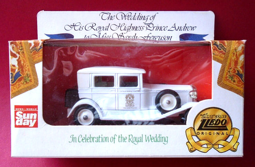 Lledo days gone royal wedding - royal,
