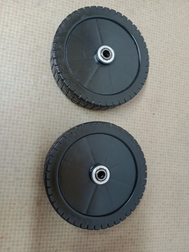 Front wheels with trims hayter - front,