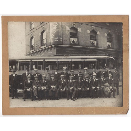 London men charabanc at pub - london,