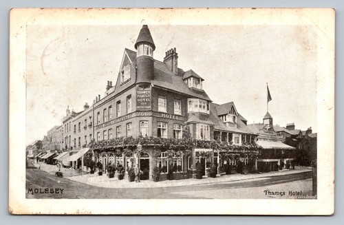 Postcard surrey molesey - -,