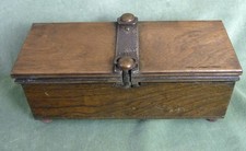 VINTAGE WOODEN TRINKET BOX/STORAGE BOX