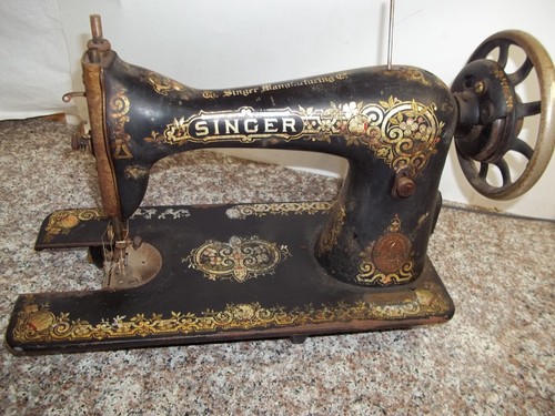 Singer 115 treadle sewing - ,