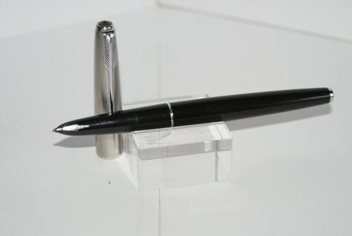 Parker fountain pen - 61,