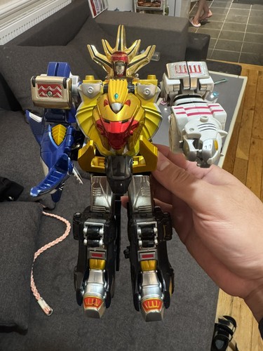Power rangers wild - power, force